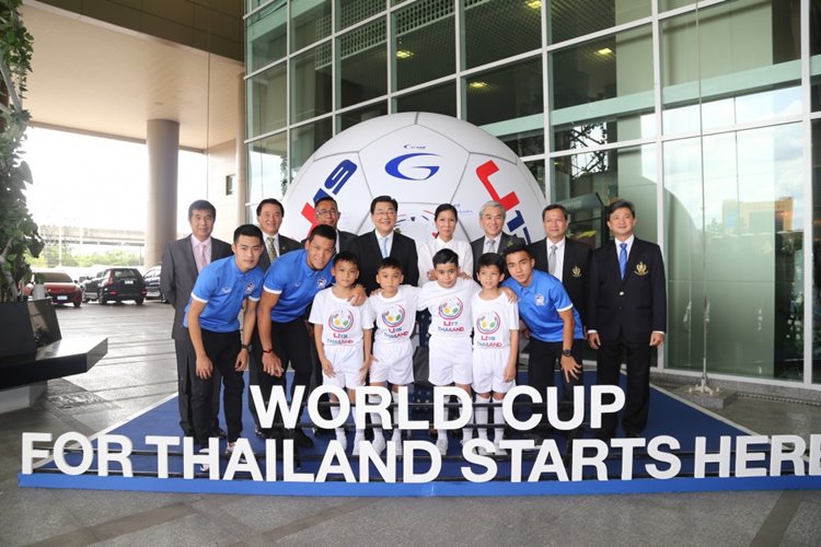 02 ยามาฮ่าร่วมงานแถลงข่าวโครงการสานฝันบอลไทยไปบอลโลก