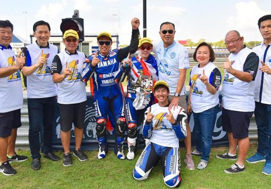 ยามาฮ่าผงาดแชมป์เอเชีย “โฟลท” รัฐพงษ์ ควง“ตั้น” เดชาควบ YZF-R6 ครองโพเดี้ยม 1-2 คว้าแชมป์สนามสุดท้าย และแชมป์เอเซียประจำปีนี้ อย่างยิ่งใหญ่